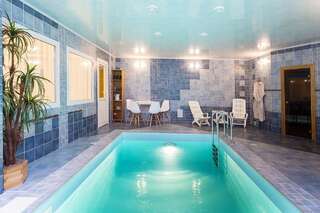 Гостевой дом Guest House DOM 18 Минск Люкс с собственным бассейном-5